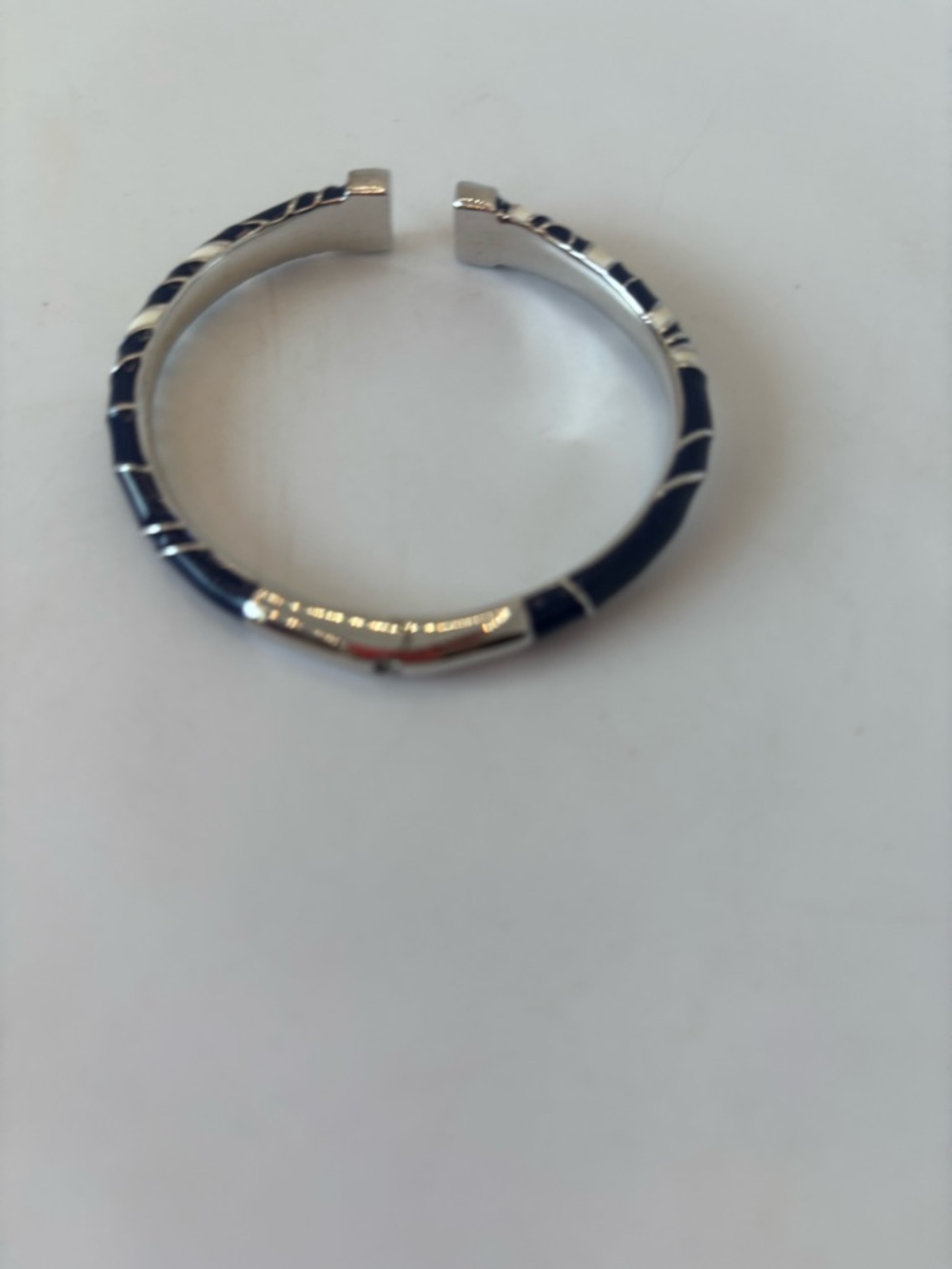 Lauren G Adam’s Navy & White Wave-Pattern Bangle Bracelet - Picture 5 of 6